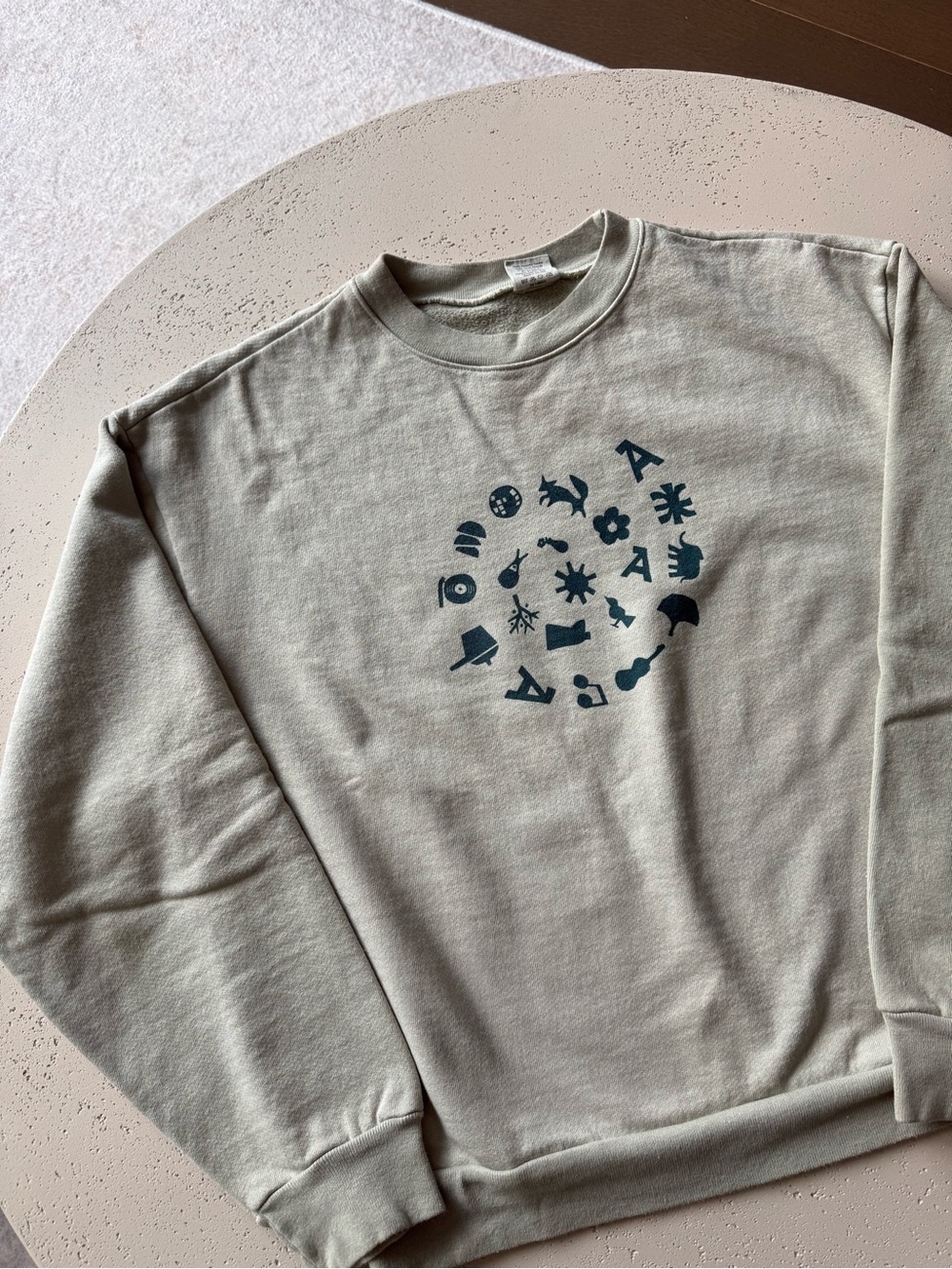 Everybody World * Ace Hotel Tokyo Sweatshirt